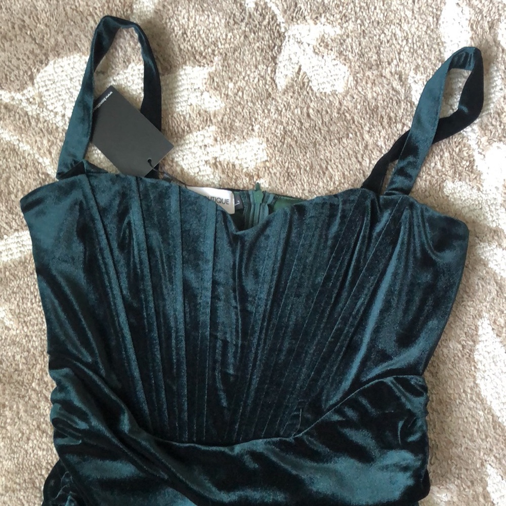 NWT Bondi Boutique  emerald velvet mini dress